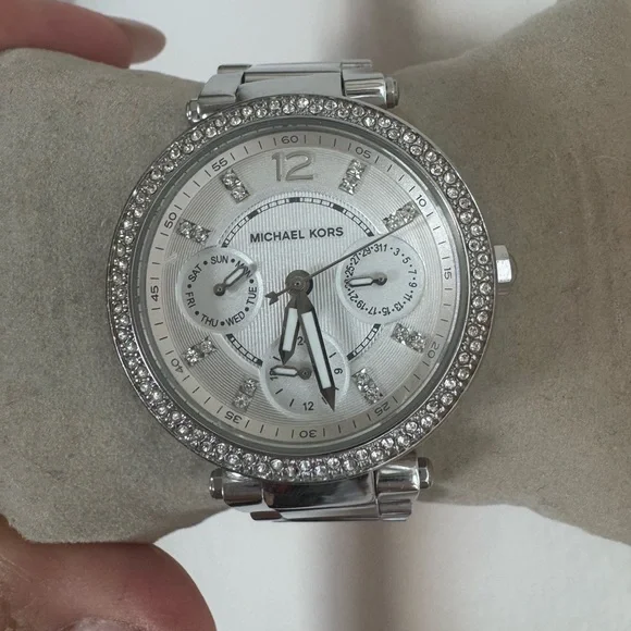 Michael Kors | Accessories | Michael Kors Silver  display picture 2